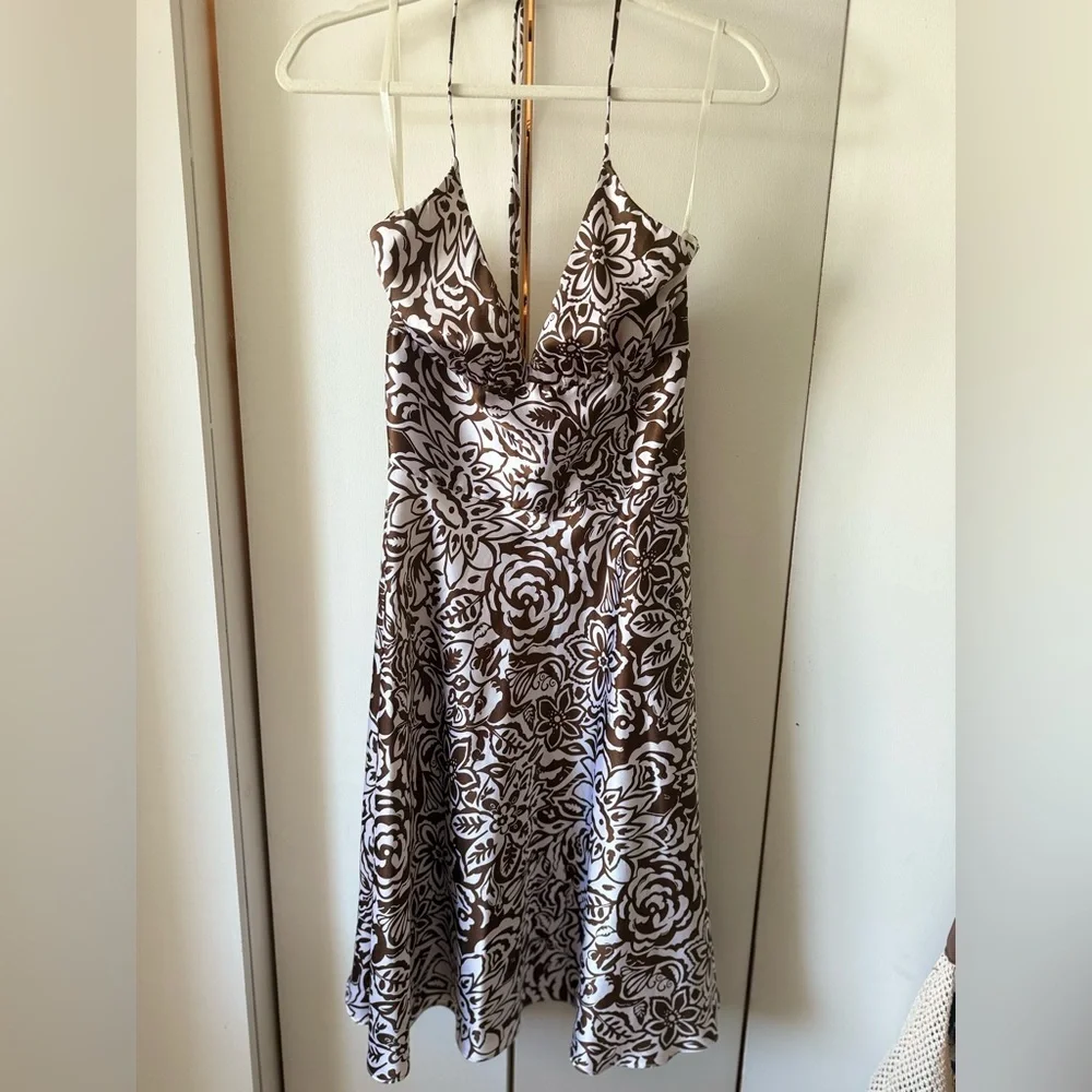 Vintage Y2K 2000s Alyn Paige Brown and White Floral Halter Mini-Midi Dress - Picture 4 of 6